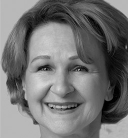 Sharon, e.max porcelain veneers patient at Ressler Dental